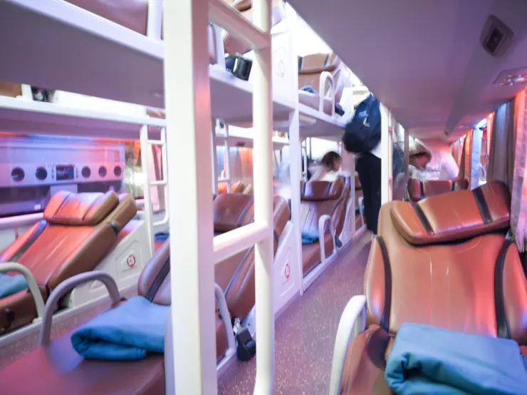 베트남 하노이 여행 ep2 첫째날 일정 (센스파, 분보남보, 성요셉 성당, 콩카페, 문묘, 기찻길 마을, 슬리핑 버스)