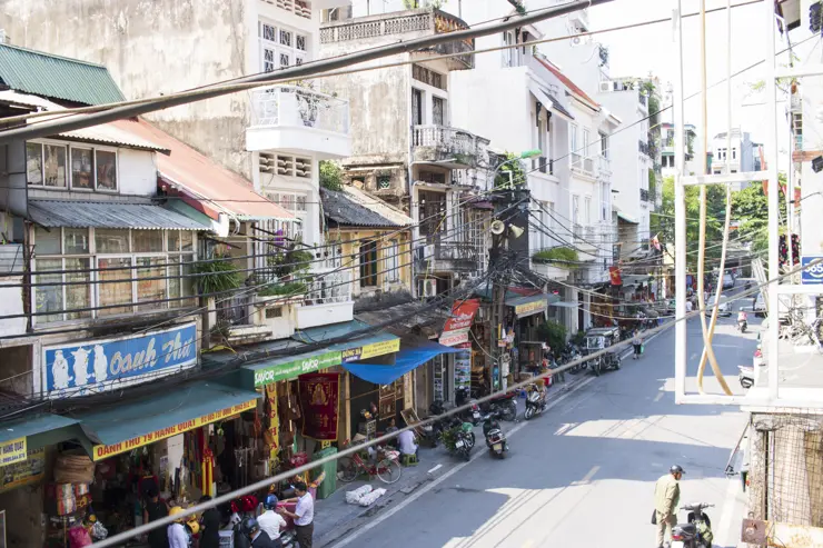 베트남 하노이 여행 ep2 첫째날 일정 (센스파, 분보남보, 성요셉 성당, 콩카페, 문묘, 기찻길 마을, 슬리핑 버스)