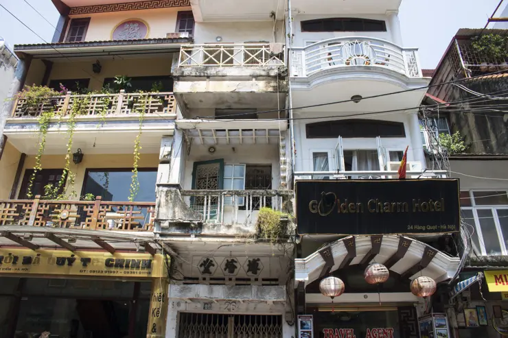 베트남 하노이 여행 ep2 첫째날 일정 (센스파, 분보남보, 성요셉 성당, 콩카페, 문묘, 기찻길 마을, 슬리핑 버스)