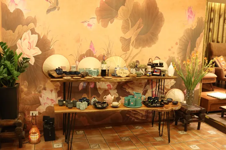 베트남 하노이 여행 ep2 첫째날 일정 (센스파, 분보남보, 성요셉 성당, 콩카페, 문묘, 기찻길 마을, 슬리핑 버스)