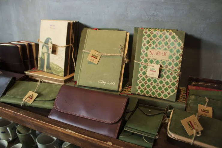 베트남 하노이 여행 ep2 첫째날 일정 (센스파, 분보남보, 성요셉 성당, 콩카페, 문묘, 기찻길 마을, 슬리핑 버스)