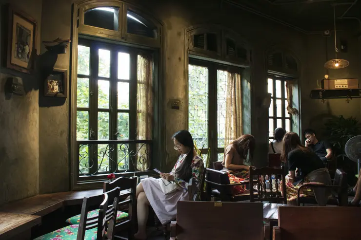 베트남 하노이 여행 ep2 첫째날 일정 (센스파, 분보남보, 성요셉 성당, 콩카페, 문묘, 기찻길 마을, 슬리핑 버스)