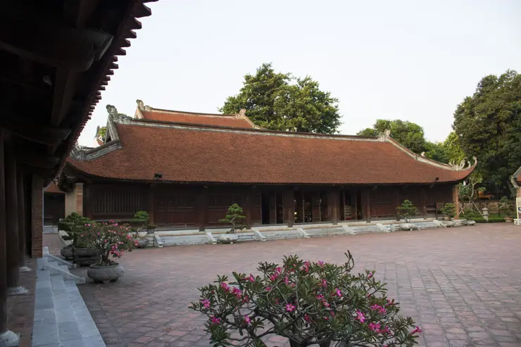 베트남 하노이 여행 ep2 첫째날 일정 (센스파, 분보남보, 성요셉 성당, 콩카페, 문묘, 기찻길 마을, 슬리핑 버스)