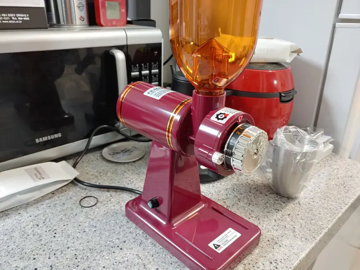 페이마 Feima 601N PRO 가성비 전동 커피 그라인더 언박싱 및 한 달 사용기