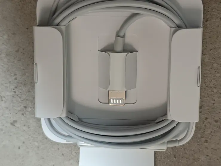 iPhone SE 2020 화이트 128GB , 쿠팡 자급제 사전 예약 구매, 내돈 주고 산 후기