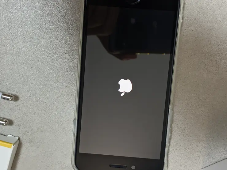 iPhone SE 2020 화이트 128GB , 쿠팡 자급제 사전 예약 구매, 내돈 주고 산 후기