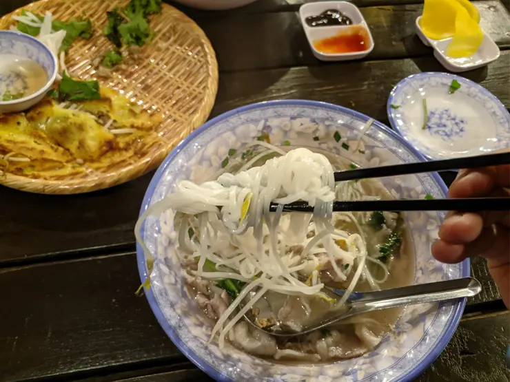 깐띤, 한국 외대 먹자골목 맛집 1호선 외대앞역 베트남 음식점 식당 쌀국수 반쎄오