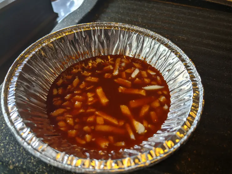 이문시장 “10년 전 가격 그대로” 외대 맛집 마약 삼겹살 훈제 삼겹살