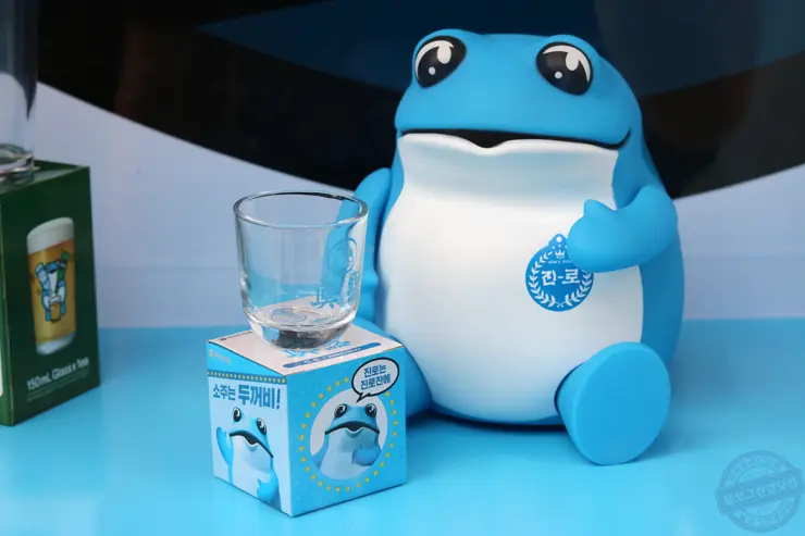 두껍상회 성수동 레트로 감성 추억소환 어른이 진로소주 문방구 방문후기