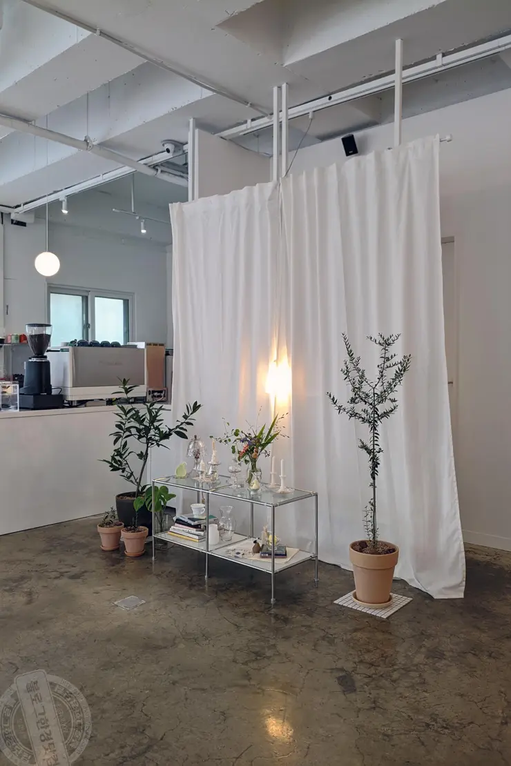 CAFE 803-7 안성 공도 지중해 느낌 카페