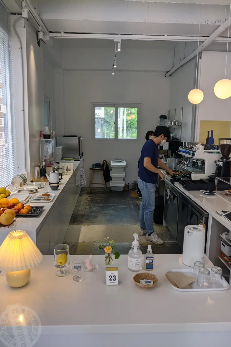 CAFE 803-7 안성 공도 지중해 느낌 카페