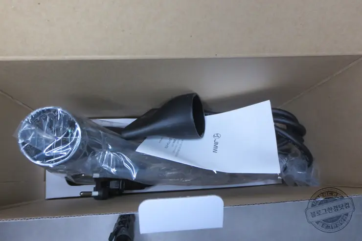 JMW BLDC 1500W 항공모터 드라이기 MG1700 내돈내산 (유닉스 UN-A1610 소음비교)