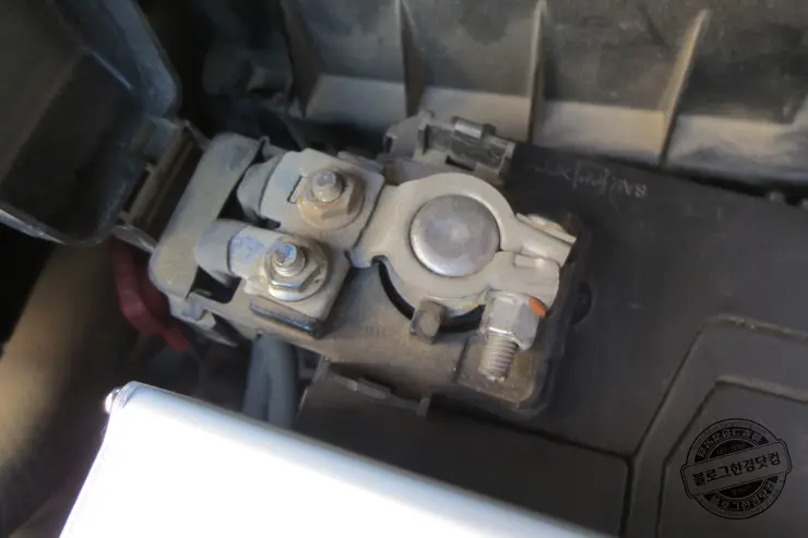 연식 오래된 자동차 슈퍼캐패시터 16V83F 로 성능 향상 시키기 알리익스프레스 수령 및 설치 실패기