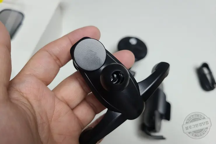 Baseus 자동차 고속 무선충전기 Baseus 15W Light Electric Holder Wireless Charger 알리익스프레스 내돈내산 구매후기