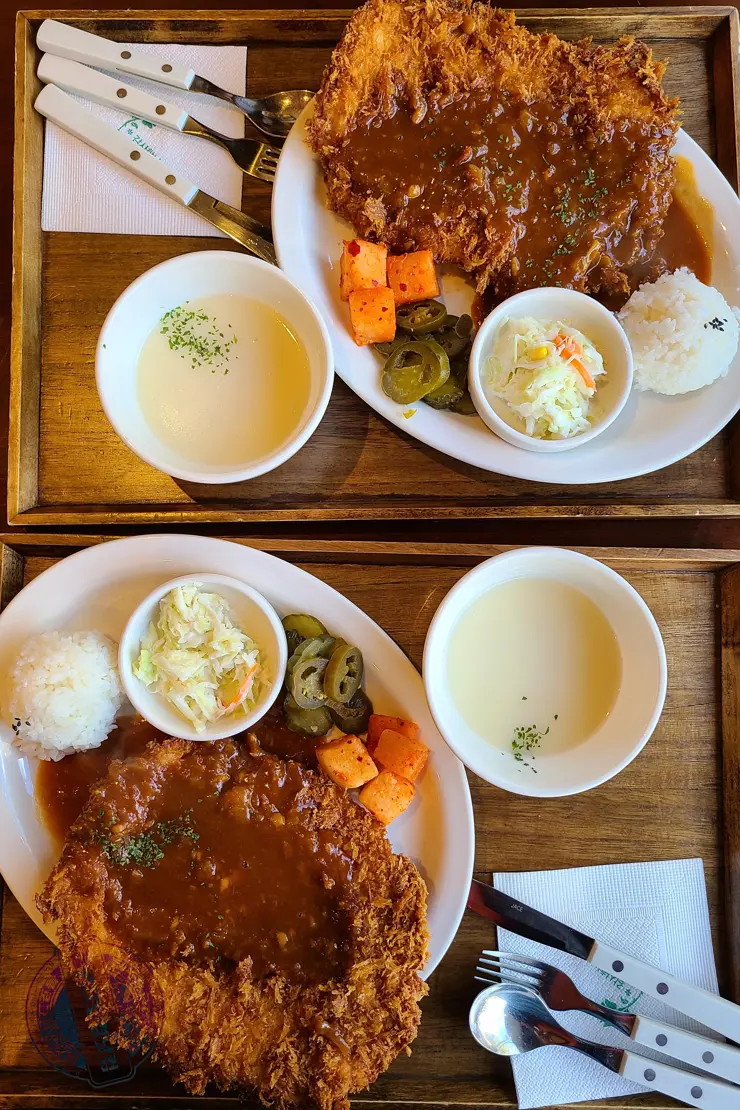 서울 종로구 부암동 가을 나들이 청운도서관, 윤동주문학관, 부암동돈가스
