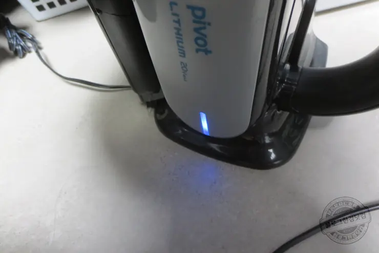 블랙앤데커 호루라기 무선청소기(BDH2000PL) HG2 18650배터리 셀프 교체