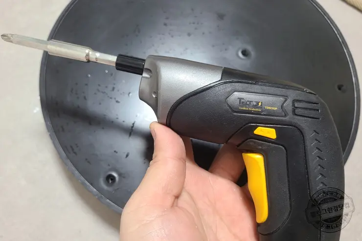 태블릿머신용 ‘탄소강 스탠드 거치대’ 무게 보강 DIY