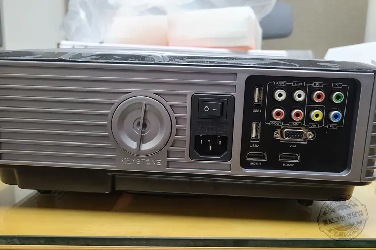 아마존 직구 저가($100) 프로젝터 LED iCODIS T700 Procjetor Native 1080p 내돈내산