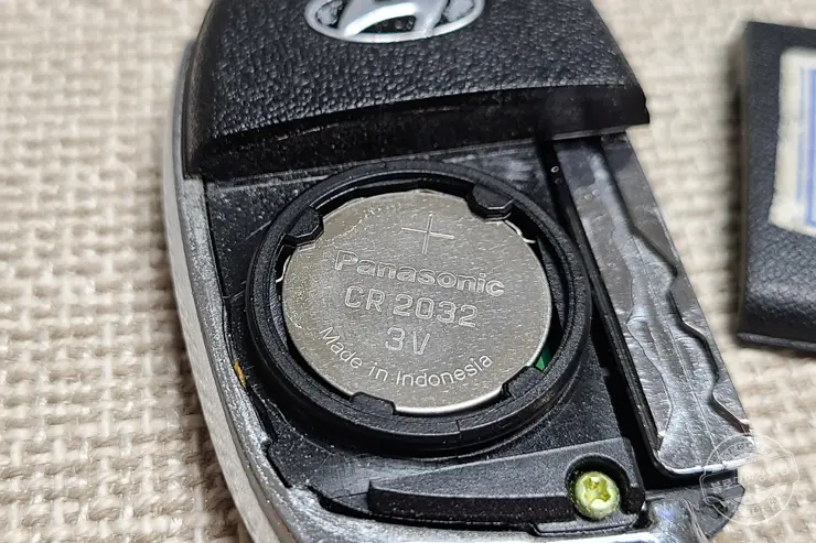 현대 쏘나타 뉴 라이즈 자동차키 배터리 교체 방법