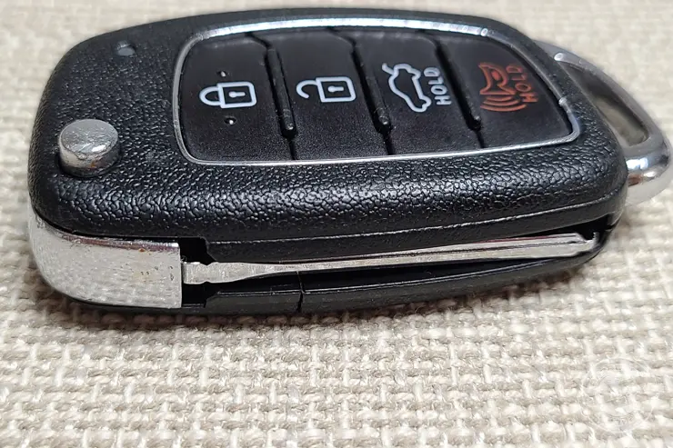 현대 쏘나타 뉴 라이즈 자동차키 배터리 교체 방법