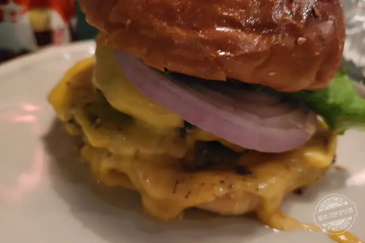 더백푸드트럭 미국식 오리지날 버거 해방촌 뷰맛집 맛있는녀석들 223회 방영 내돈내먹