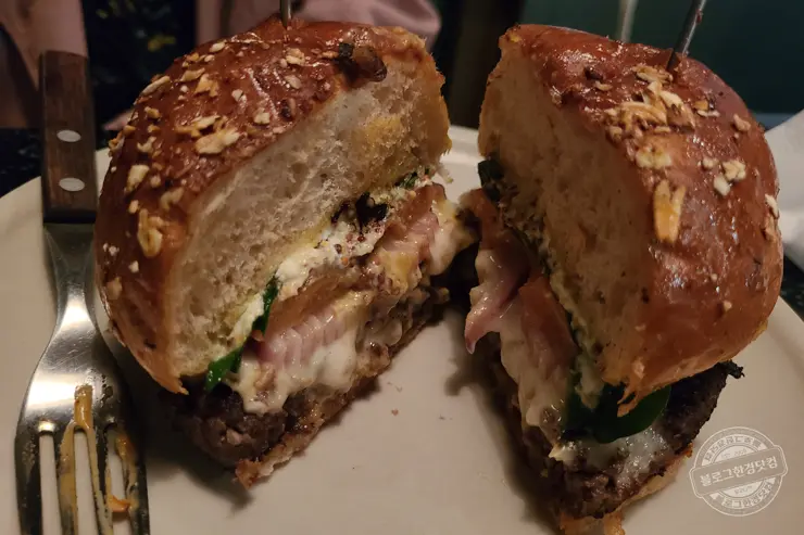 더백푸드트럭 미국식 오리지날 버거 해방촌 뷰맛집 맛있는녀석들 223회 방영 내돈내먹