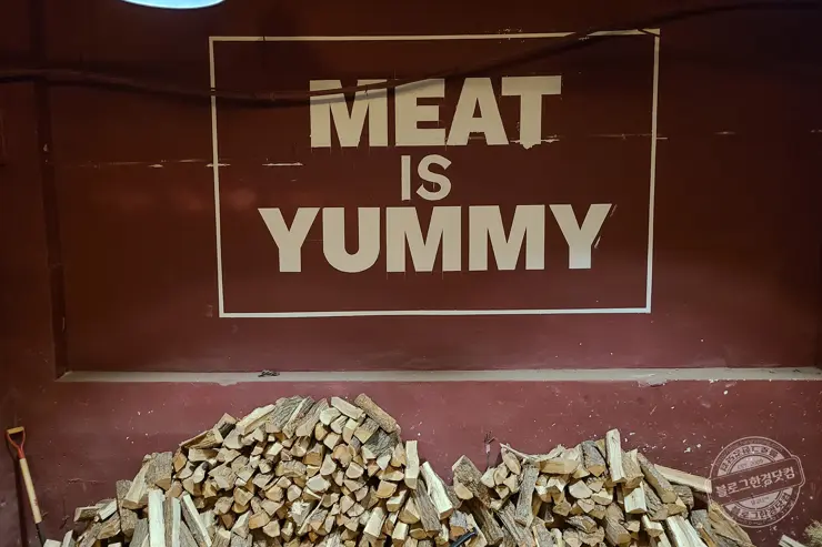 더보일러’s 미국식 바베큐 용산 BBQ 전문점 맛있는녀석들 320회 방영 “맛은 좋은데 서비스는 글쎄” 내돈내먹 후기