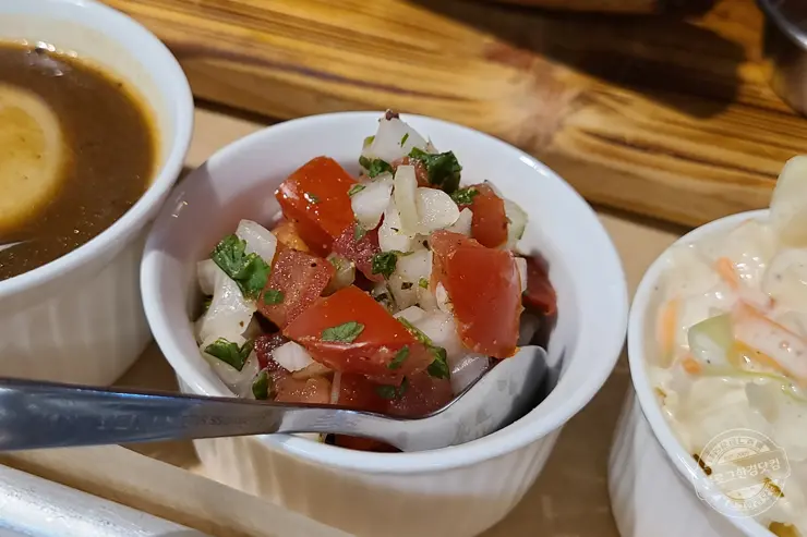 더보일러’s 미국식 바베큐 용산 BBQ 전문점 맛있는녀석들 320회 방영 “맛은 좋은데 서비스는 글쎄” 내돈내먹 후기