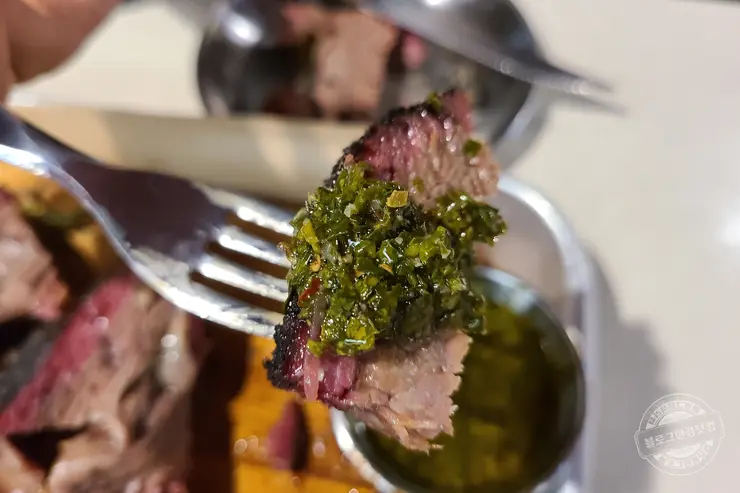 더보일러’s 미국식 바베큐 용산 BBQ 전문점 맛있는녀석들 320회 방영 “맛은 좋은데 서비스는 글쎄” 내돈내먹 후기