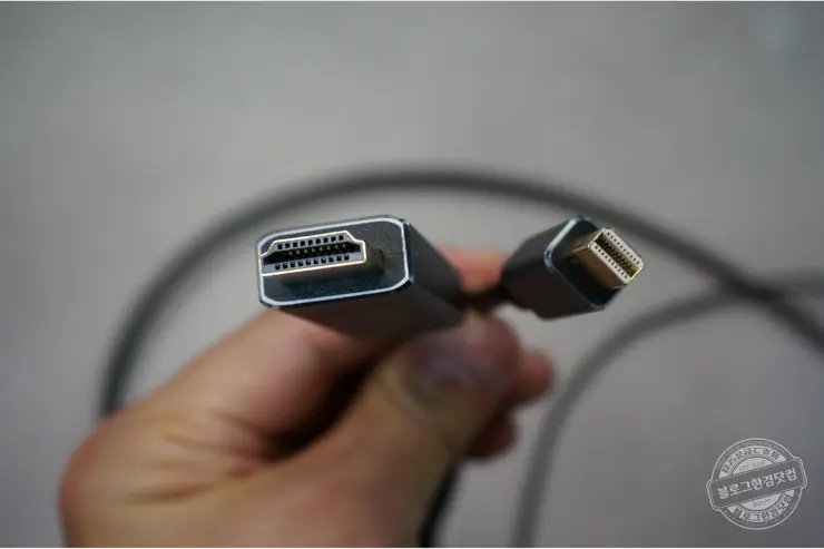 [코드웨이]Mini DP to HDMI 케이블 (4K UHD(3840X2160)/4K@60Hz/ Mini DP v1.4 to HDMIv2.0)