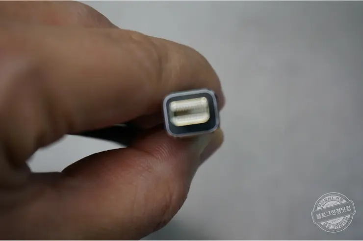 [코드웨이]Mini DP to HDMI 케이블 (4K UHD(3840X2160)/4K@60Hz/ Mini DP v1.4 to HDMIv2.0)