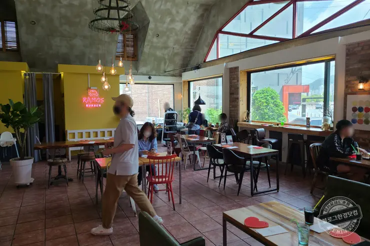 라모스버거 춘천 수제버거 추천 맛집 빵부터 패티 소스 까지 모든 걸 직접 손으로 내돈내먹