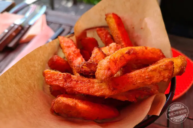 라모스버거 춘천 수제버거 추천 맛집 빵부터 패티 소스 까지 모든 걸 직접 손으로 내돈내먹