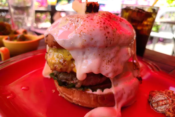 라모스버거 춘천 수제버거 추천 맛집 빵부터 패티 소스 까지 모든 걸 직접 손으로 내돈내먹