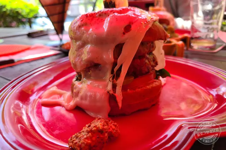 라모스버거 춘천 수제버거 추천 맛집 빵부터 패티 소스 까지 모든 걸 직접 손으로 내돈내먹