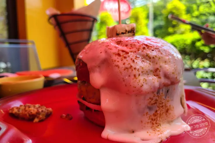 라모스버거 춘천 수제버거 추천 맛집 빵부터 패티 소스 까지 모든 걸 직접 손으로 내돈내먹