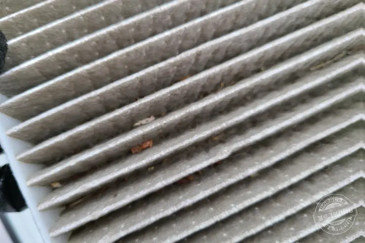 SM7 뉴아트 에어컨필터 셀프 교체 (Bosch S 4341)