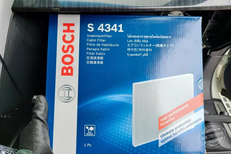 SM7 뉴아트 에어컨필터 셀프 교체 (Bosch S 4341)