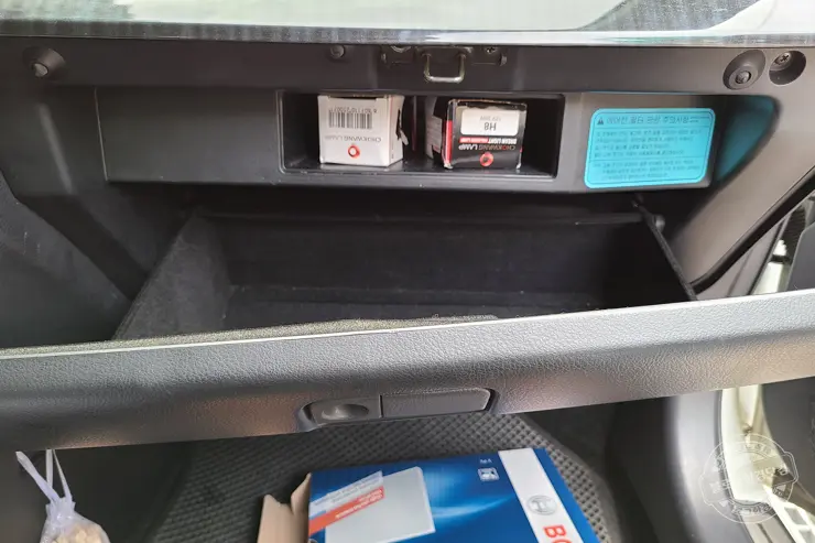 SM7 뉴아트 에어컨필터 셀프 교체 (Bosch S 4341)