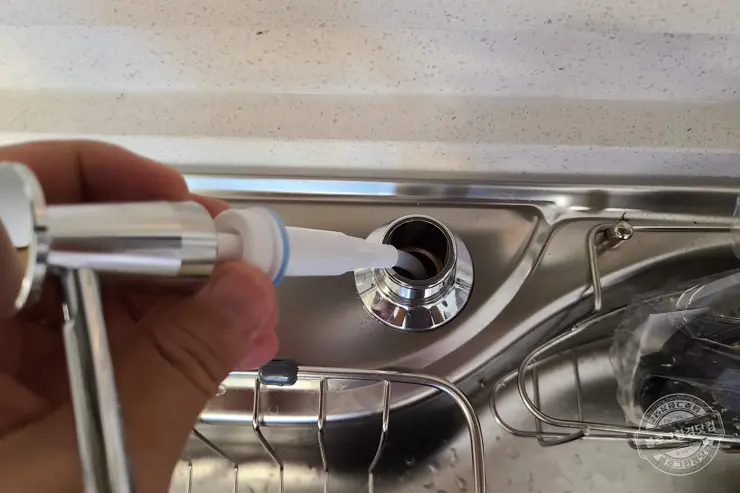 주방세제 싱크대 고정 디스펜서 DIY 내돈내산