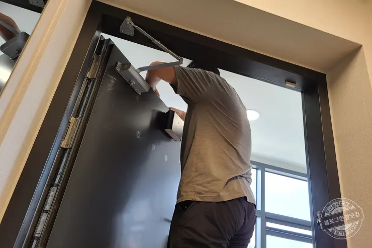 ADT 캡스홈 도어가드 가정용 현관문 CCTV 이전설치 기기 무료 변경 (6개월 무료 체험 이벤트)