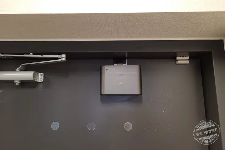 ADT 캡스홈 도어가드 가정용 현관문 CCTV 이전설치 기기 무료 변경 (6개월 무료 체험 이벤트)