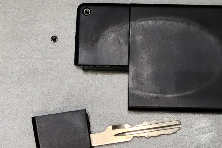 르노삼성 SM7 뉴아트 (SM5 뉴임프레션) 스마트키 배터리 교체 방법