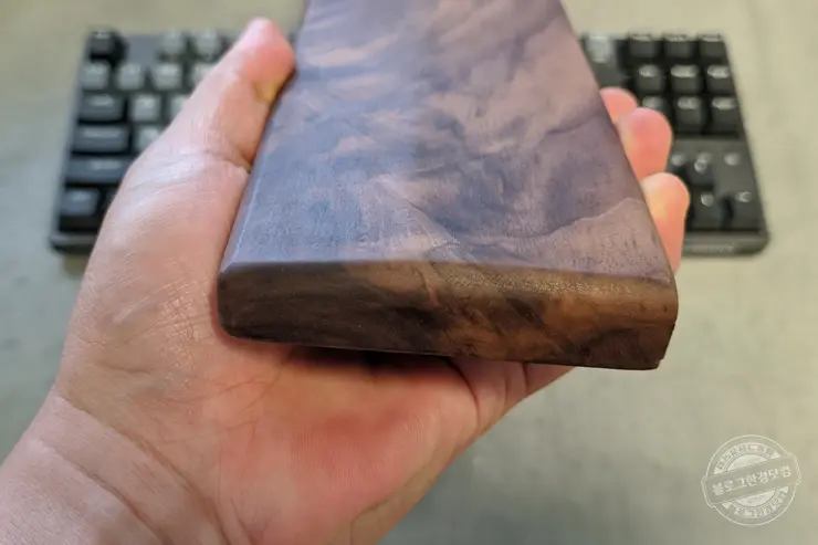 호두나무 원목 키보드 팜레스트(손목받침대)와 Aviator 코일 USB 케이블 알리익스프레스 구매 후기 내돈내산