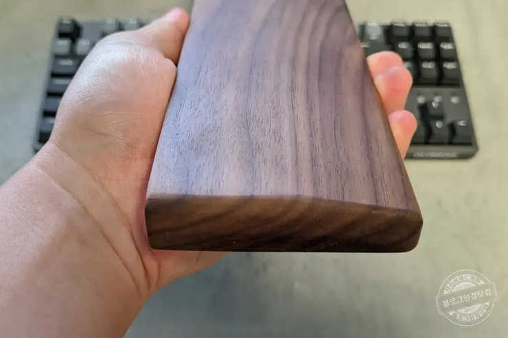 호두나무 원목 키보드 팜레스트(손목받침대)와 Aviator 코일 USB 케이블 알리익스프레스 구매 후기 내돈내산