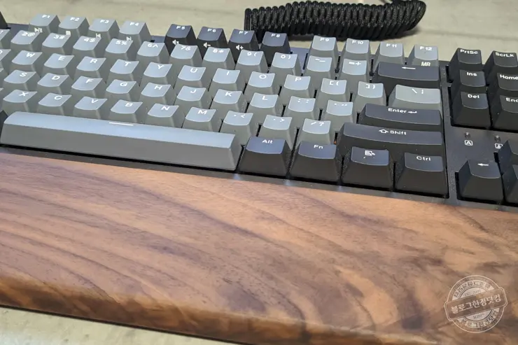 호두나무 원목 키보드 팜레스트(손목받침대)와 Aviator 코일 USB 케이블 알리익스프레스 구매 후기 내돈내산