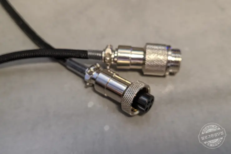 호두나무 원목 키보드 팜레스트(손목받침대)와 Aviator 코일 USB 케이블 알리익스프레스 구매 후기 내돈내산