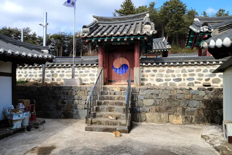 충남 보령 여행 가볼만한 명소 원산도, 충청수영성, 화암서원, 천북 청보리밭 폐목장