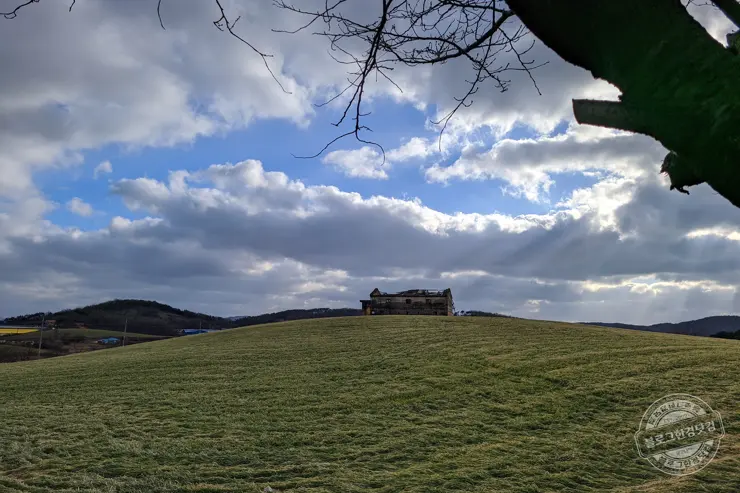 충남 보령 여행 가볼만한 명소 원산도, 충청수영성, 화암서원, 천북 청보리밭 폐목장