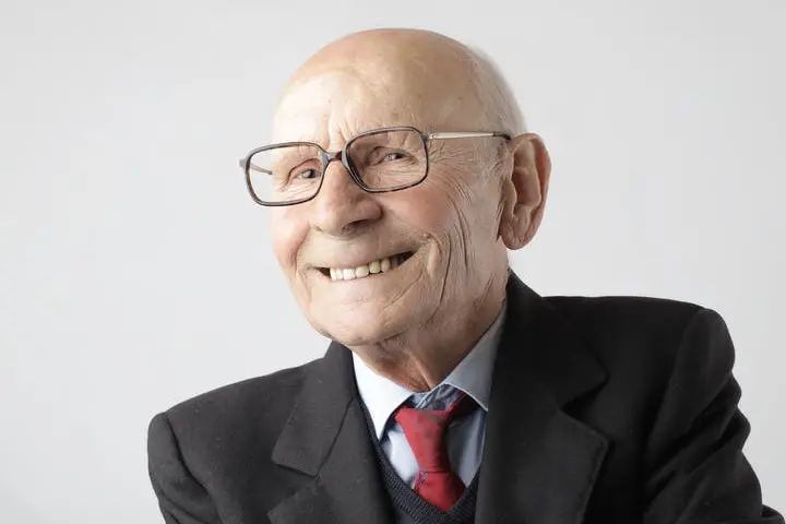 만65세 이상 노인 틀니 국민건강보험 적용